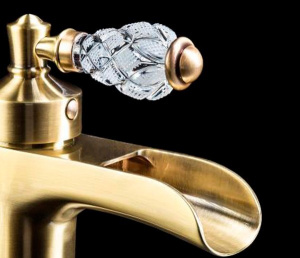 Смеситель для умывальника Boheme Vogue Crystal 201-CRST