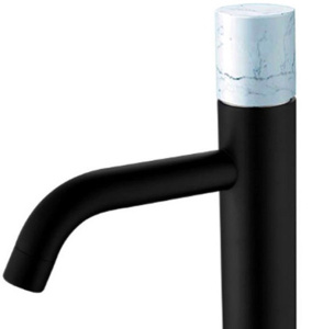 Смеситель для умывальника Boheme Stick 122-B-MR-W Black White