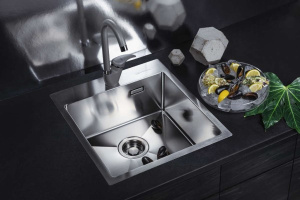 Кухонная мойка Omoikiri Akisame 46-IN / 46-GM / 46-LG, 46х51, нержавеющая сталь