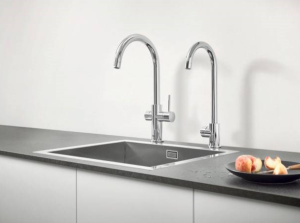 Смеситель для кухонной мойки Grohe Red Duo 30083001 / 30083DC1 в комплекте с бойлером, хром