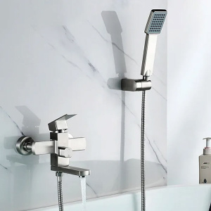 Смеситель для ванны Ledeme L73233