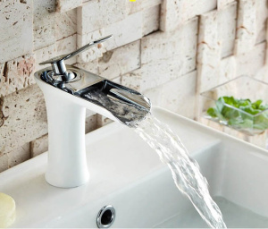 Смеситель для умывальника Ledeme L1055W-23