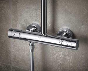 Душевая стойка Grohe Tempesta System 250 Cube 26689001 с термостатом