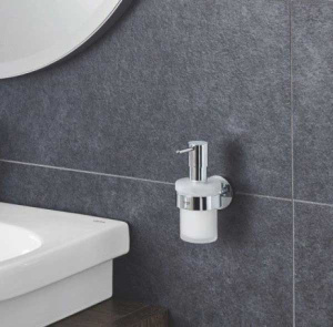 Дозатор для жидкого мыла Grohe Essentials 40448001