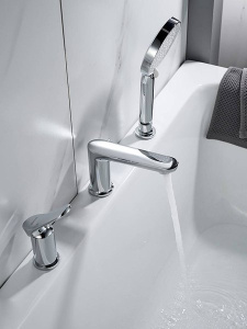 Смеситель на борт ванны Shevanik S4312 на 3 отверстия