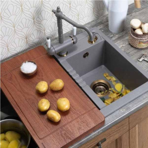 Разделочная доска для мойки Omoikiri CB-04-WOOD-L
