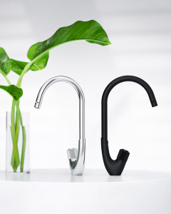 Смеситель для кухонной мойки Rubineta Swan-33 (BK) SW0068