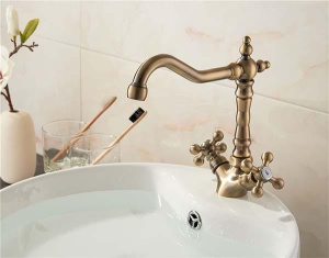 Смеситель для кухонной мойки Ledeme L4019C