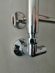 Комплект вентилей угловых колпачковых боковых 3/4''х1/2" Г/Ш