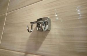 Крючок Fixsen Kvadro FX-61305B