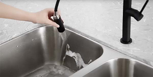 Смеситель для кухонной мойки Boch Mann Ami BM2002B