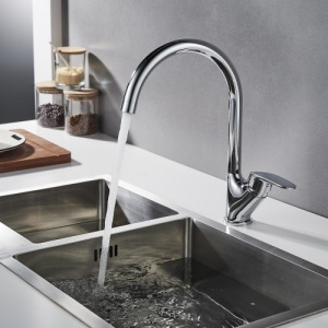 Смеситель для кухонной мойки Rossinka RS45-23