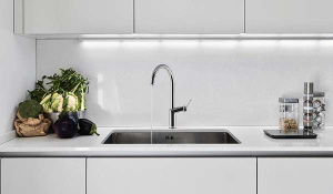 Смеситель для кухонной мойки Lemark Minima LM3805C