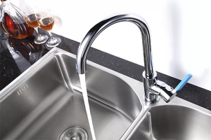 Смеситель для кухонной мойки Lemark Aura LM0605C